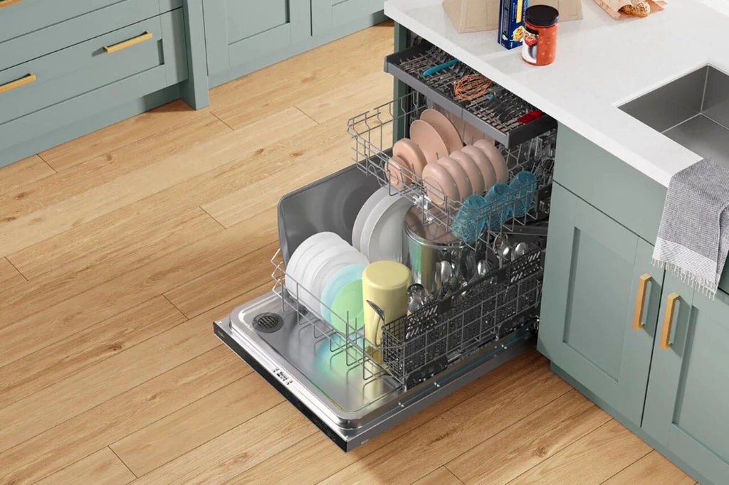 Whirlpool - 24 Top Control Built-In Dishwasher with Stainless Steel Tub, Large Capacity, 3rd Rack, 47 dBA - Stainless steel