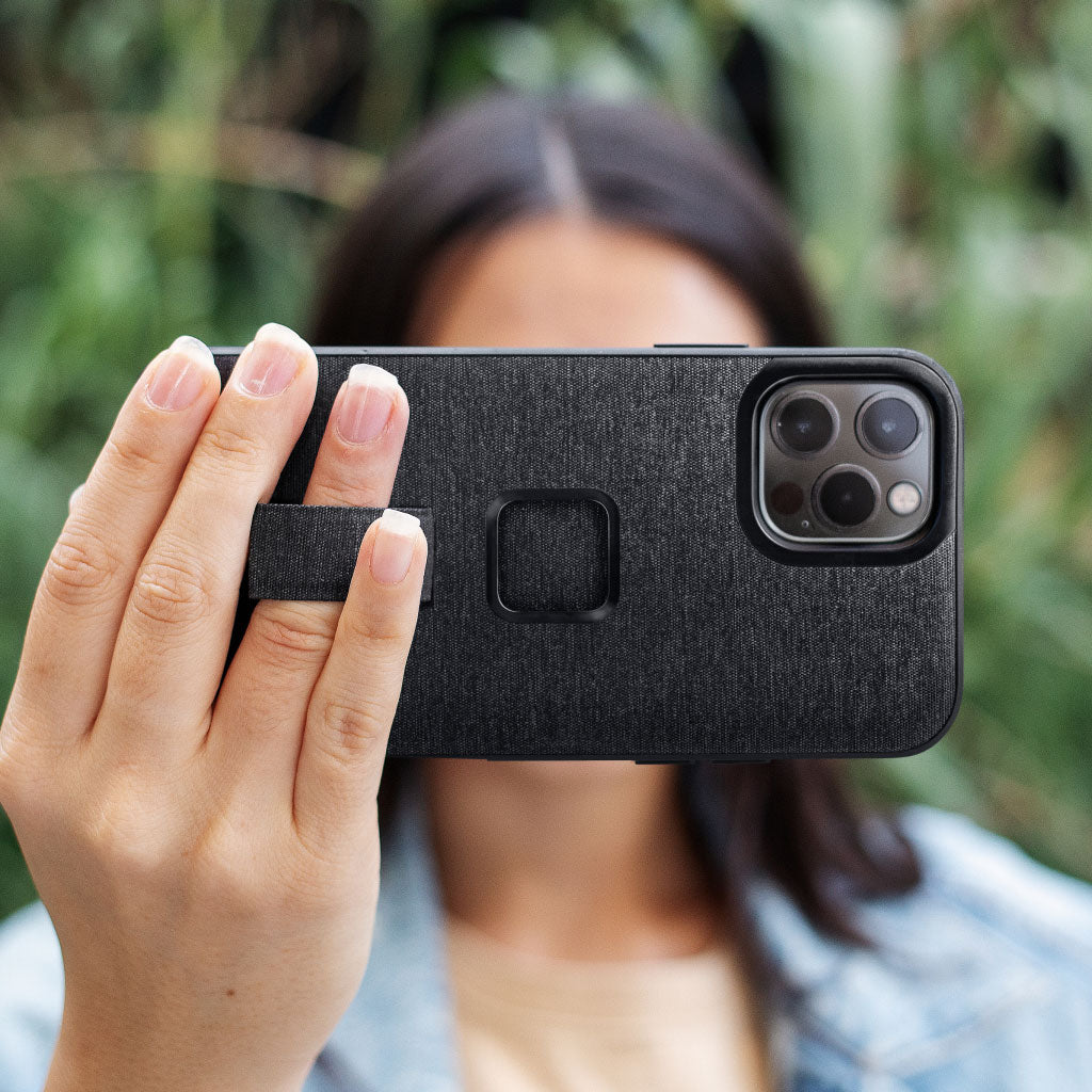 Everyday Loop Case | iPhone 14 | Charcoal