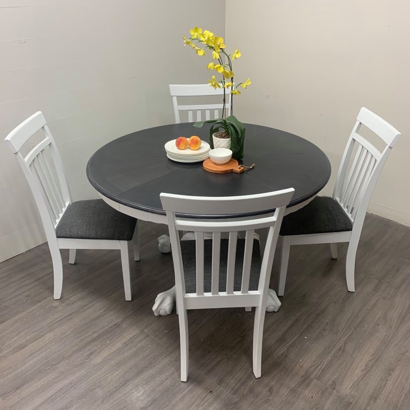 Crystal Mountain Dining Set