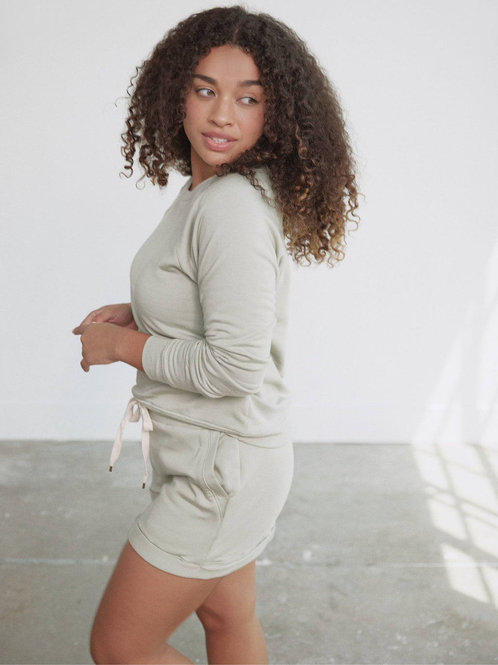 Fleece Crewneck Pullover Sweatshirt