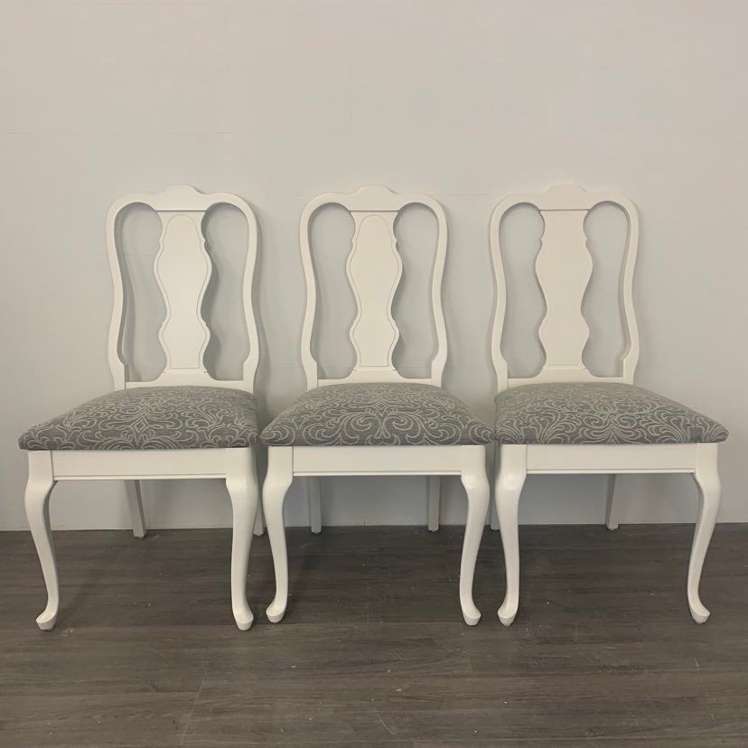 6 Little White Dining Chairs