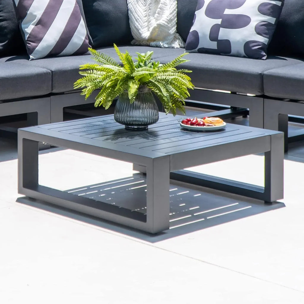 Outdoor Side Table Patio Aluminum Square End Table for Bistro Cafe Patio Small Coffee Table with Slat Top,Grey Frame