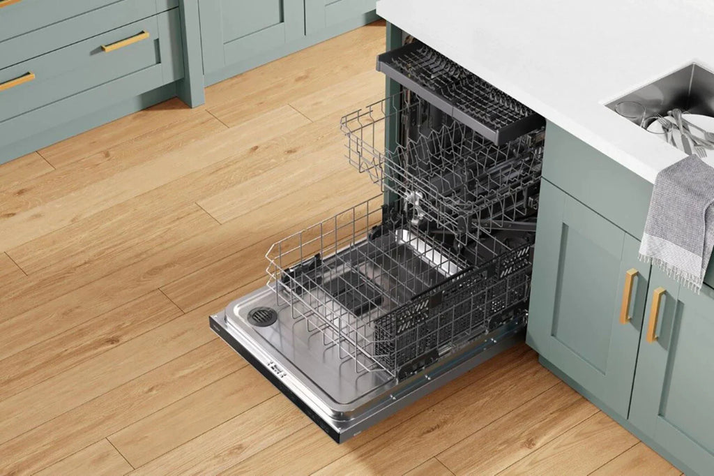 Whirlpool - 24 Top Control Built-In Dishwasher with Stainless Steel Tub, Large Capacity, 3rd Rack, 47 dBA - Stainless steel