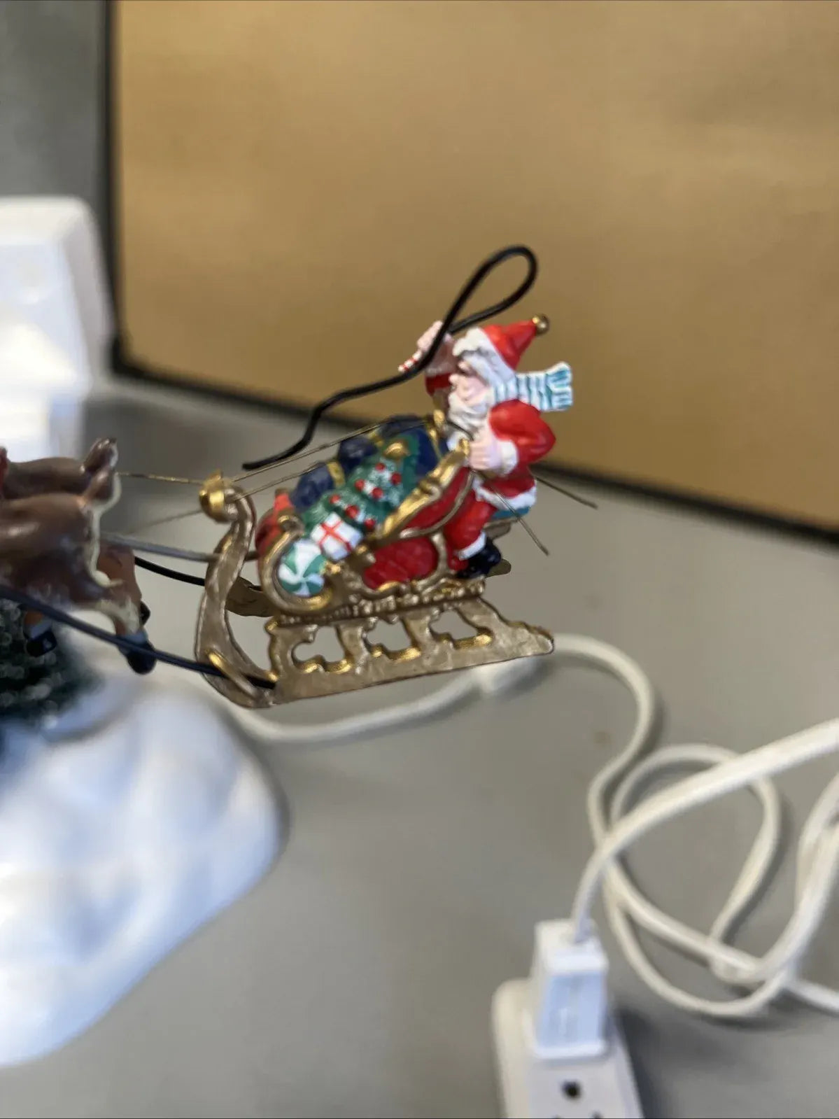 Department 56 Animated Reindeer And Sleigh Up Up & Away Holiday Christmas