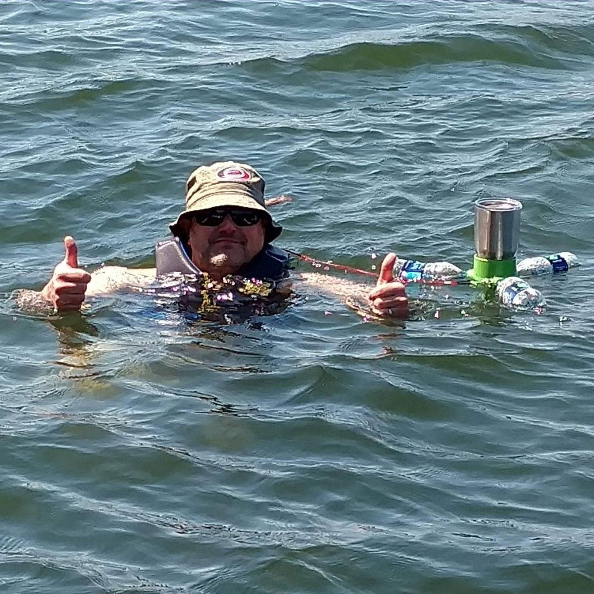 Thirst Mateâ¢ Unsinkable Drink Float