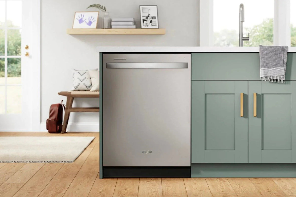 Whirlpool - 24 Top Control Built-In Dishwasher with Stainless Steel Tub, Large Capacity, 3rd Rack, 47 dBA - Stainless steel