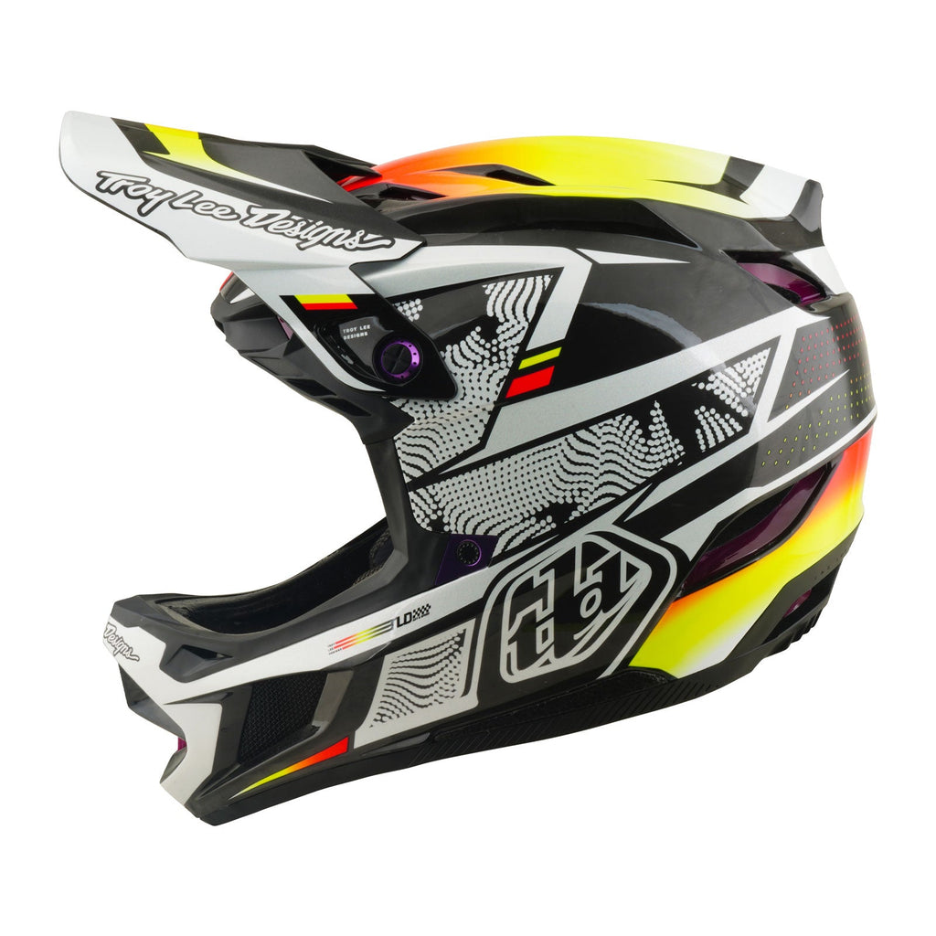 D4 Carbon Helmet Lined up Black