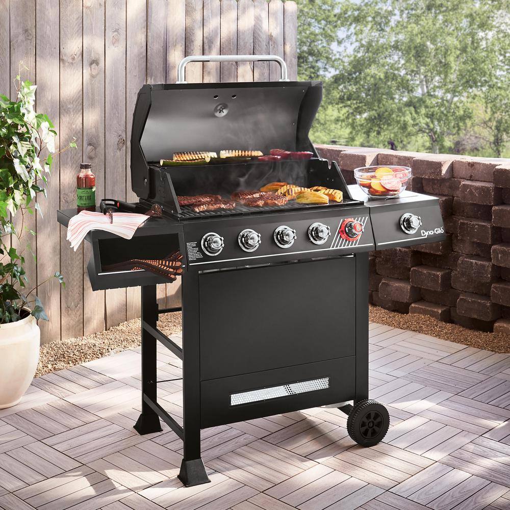 Dyna-Glo DGH474CRP 5-Burner Propane Gas Grill in Matte Black with TriVantage Multifunctional Cooking System